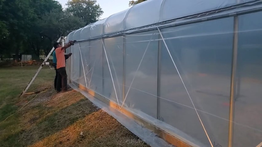 High Tunnel HoopHouse Install Corner zig-zag